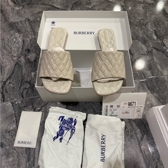 Burberry Cream Quilted Slide Sandals